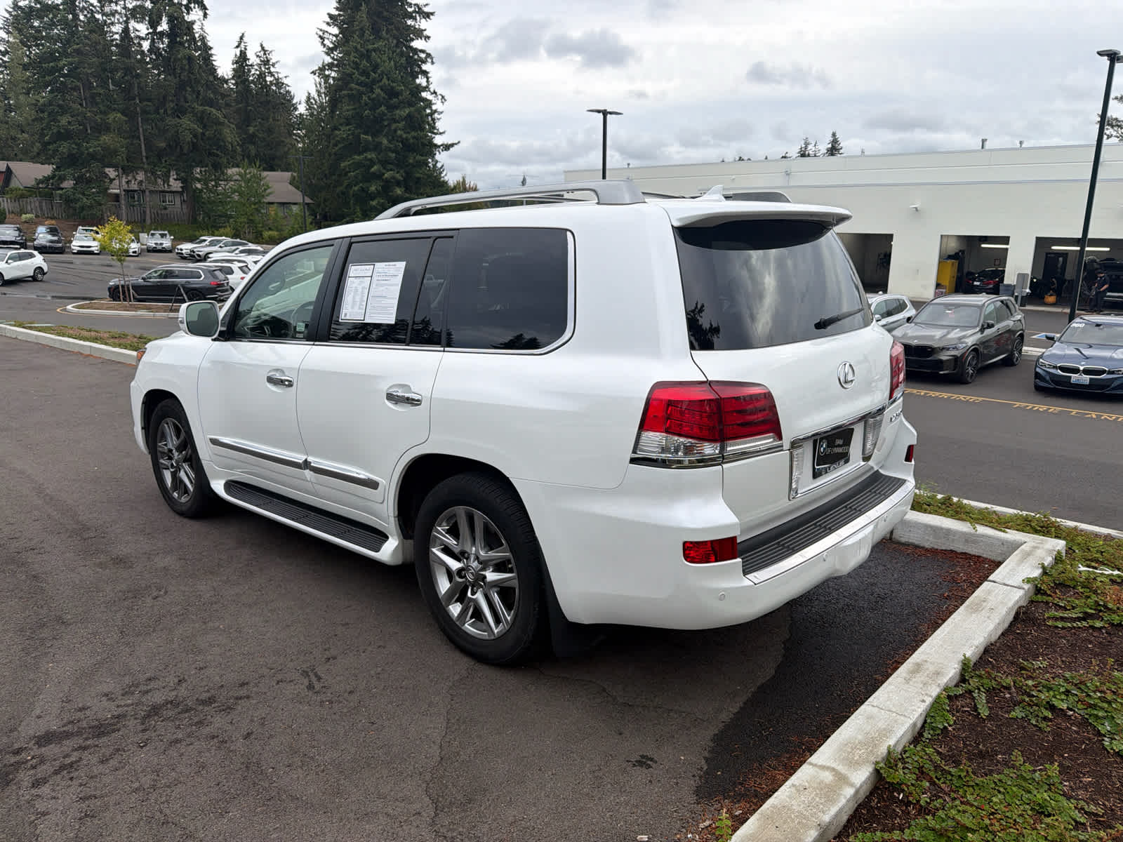 2015 Lexus LX 570 4WD 4dr