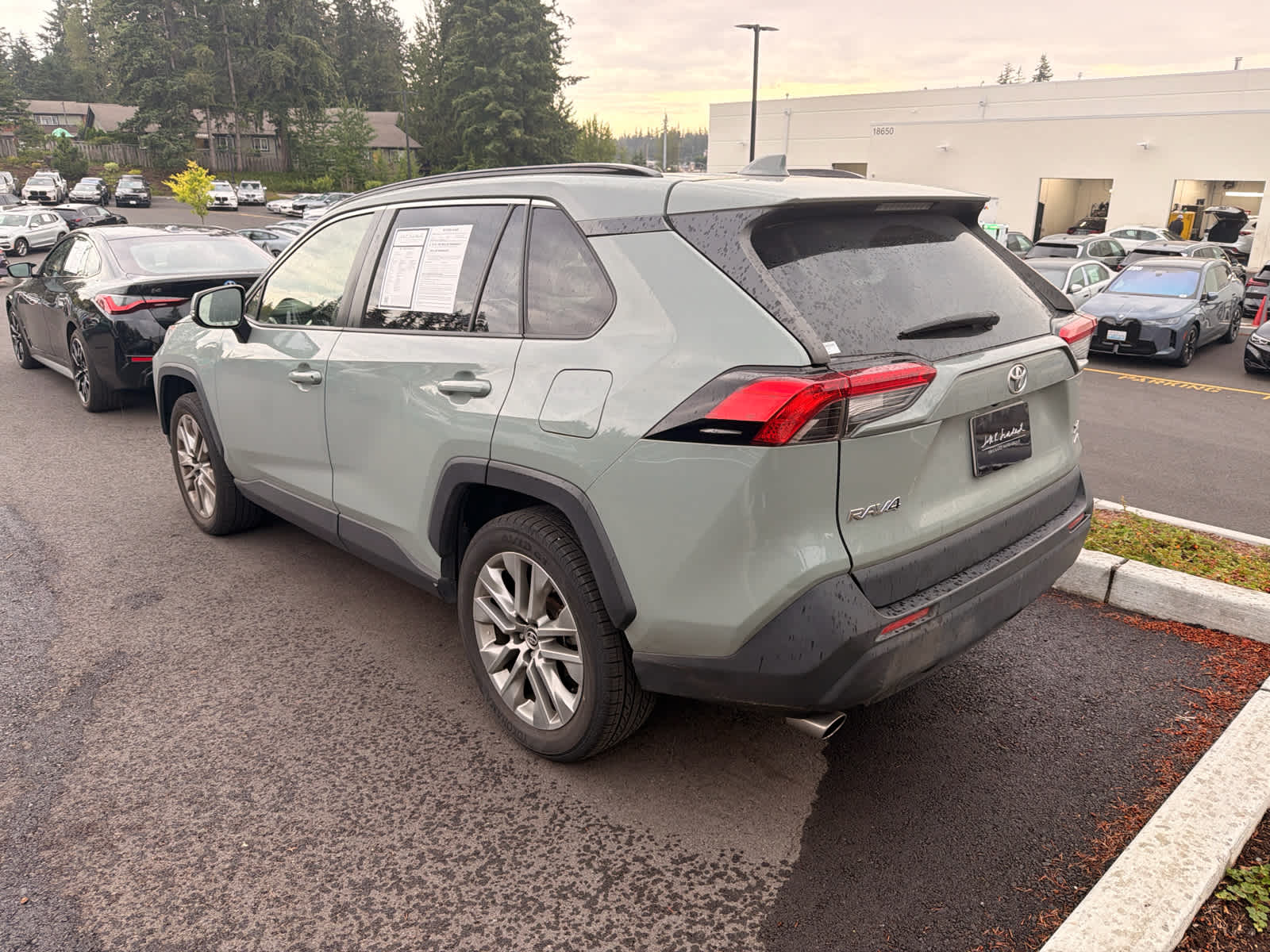 2021 Toyota RAV4 XLE Premium
