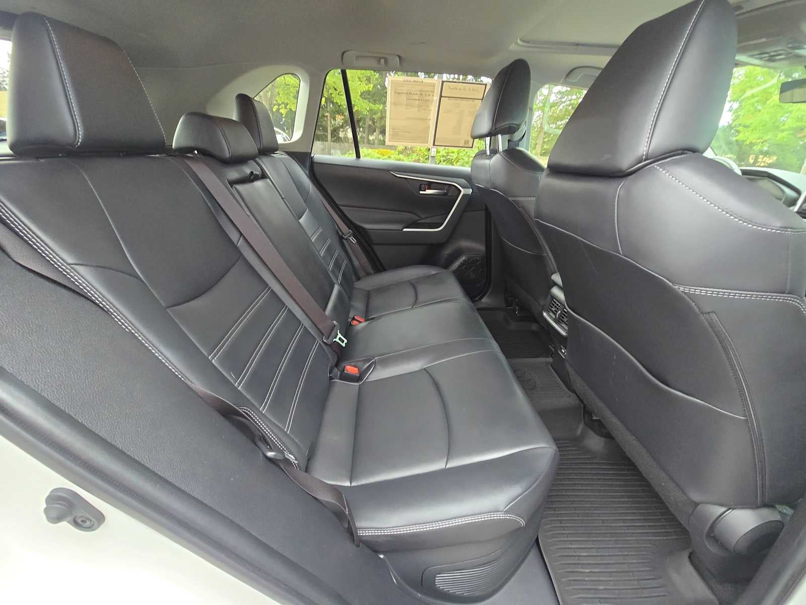 2021 Toyota RAV4 Hybrid XLE Premium