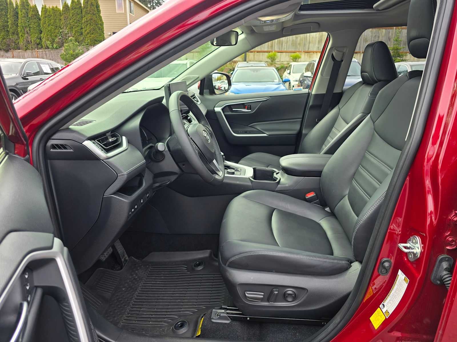 2023 Toyota RAV4 Hybrid XLE Premium