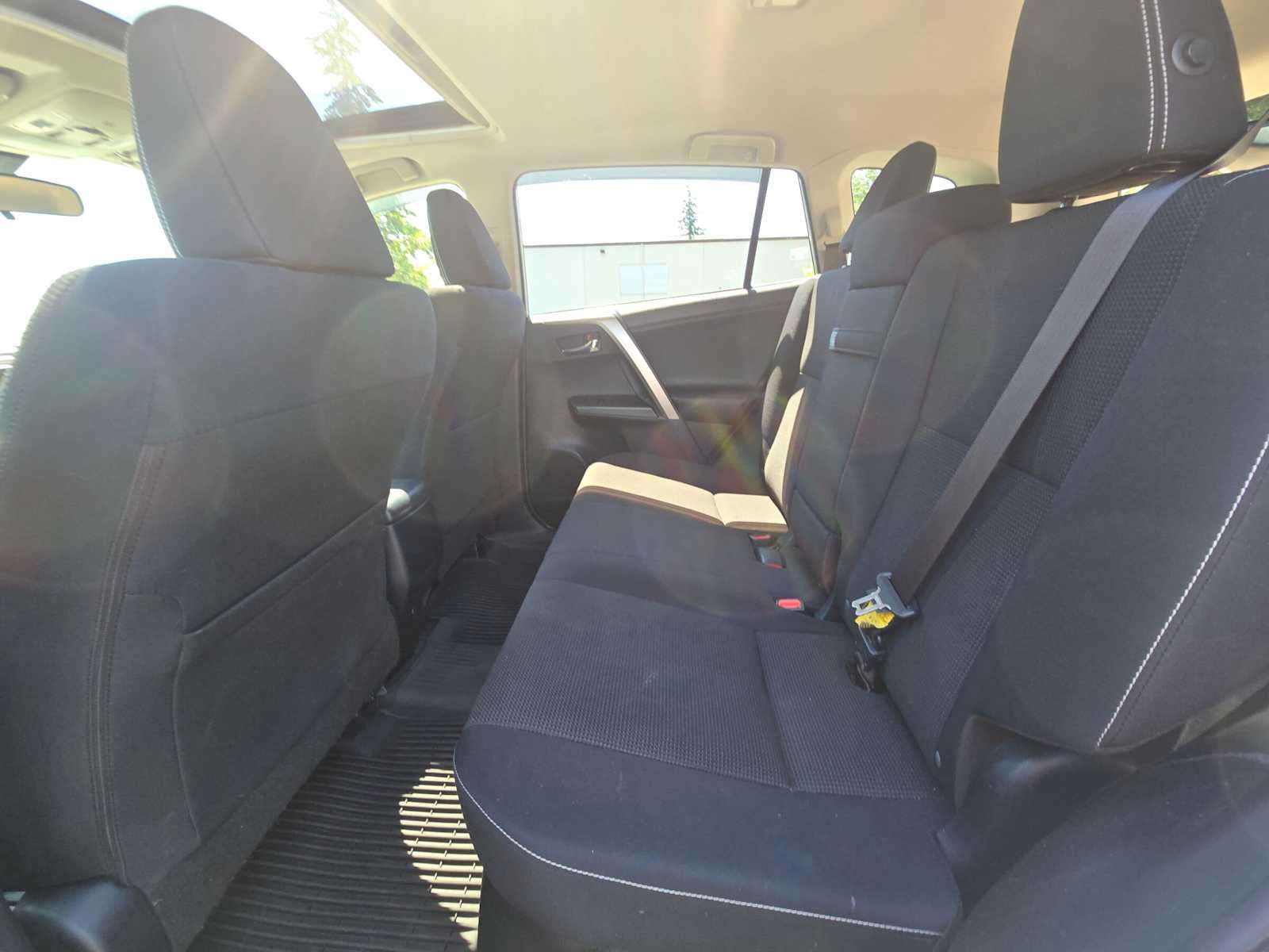 2016 Toyota RAV4 Hybrid XLE