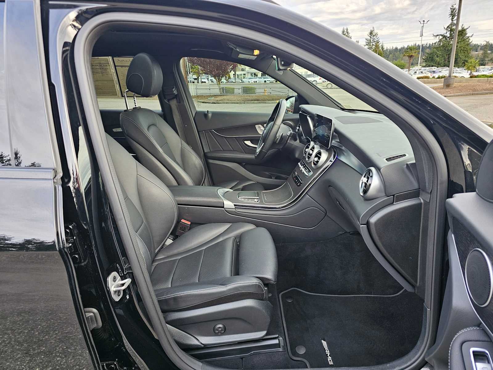 2022 Mercedes-Benz GLC 300 GLC 300