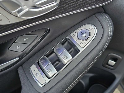 2022 Mercedes-Benz GLC 300 GLC 300