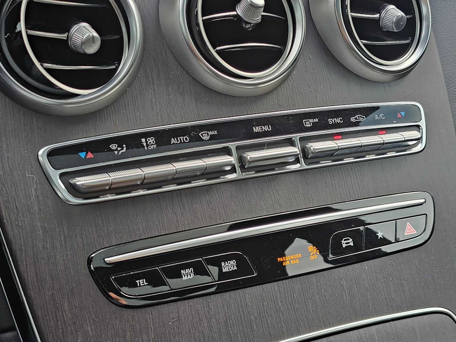 2022 Mercedes-Benz GLC 300 GLC 300