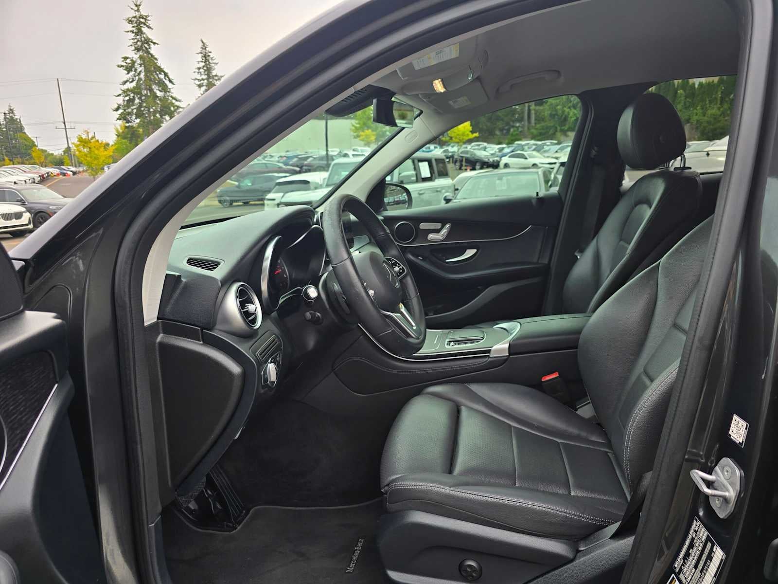 2021 Mercedes-Benz GLC 300 GLC 300