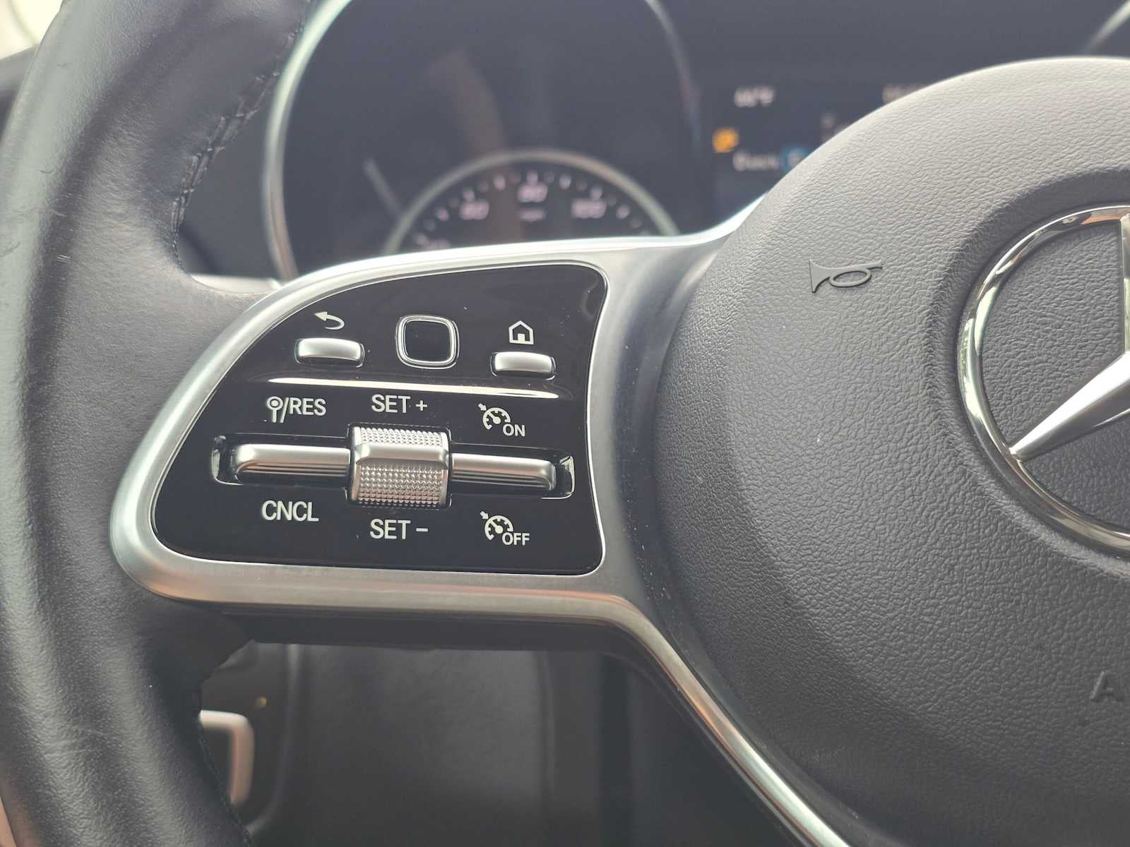 2021 Mercedes-Benz GLC 300 GLC 300