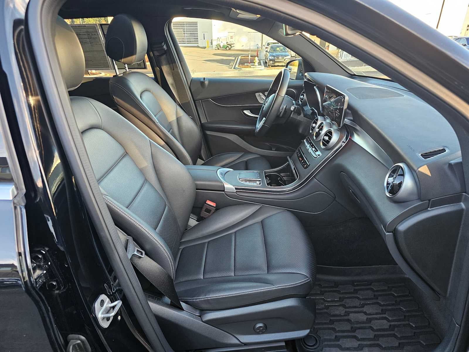 2022 Mercedes-Benz GLC GLC 300