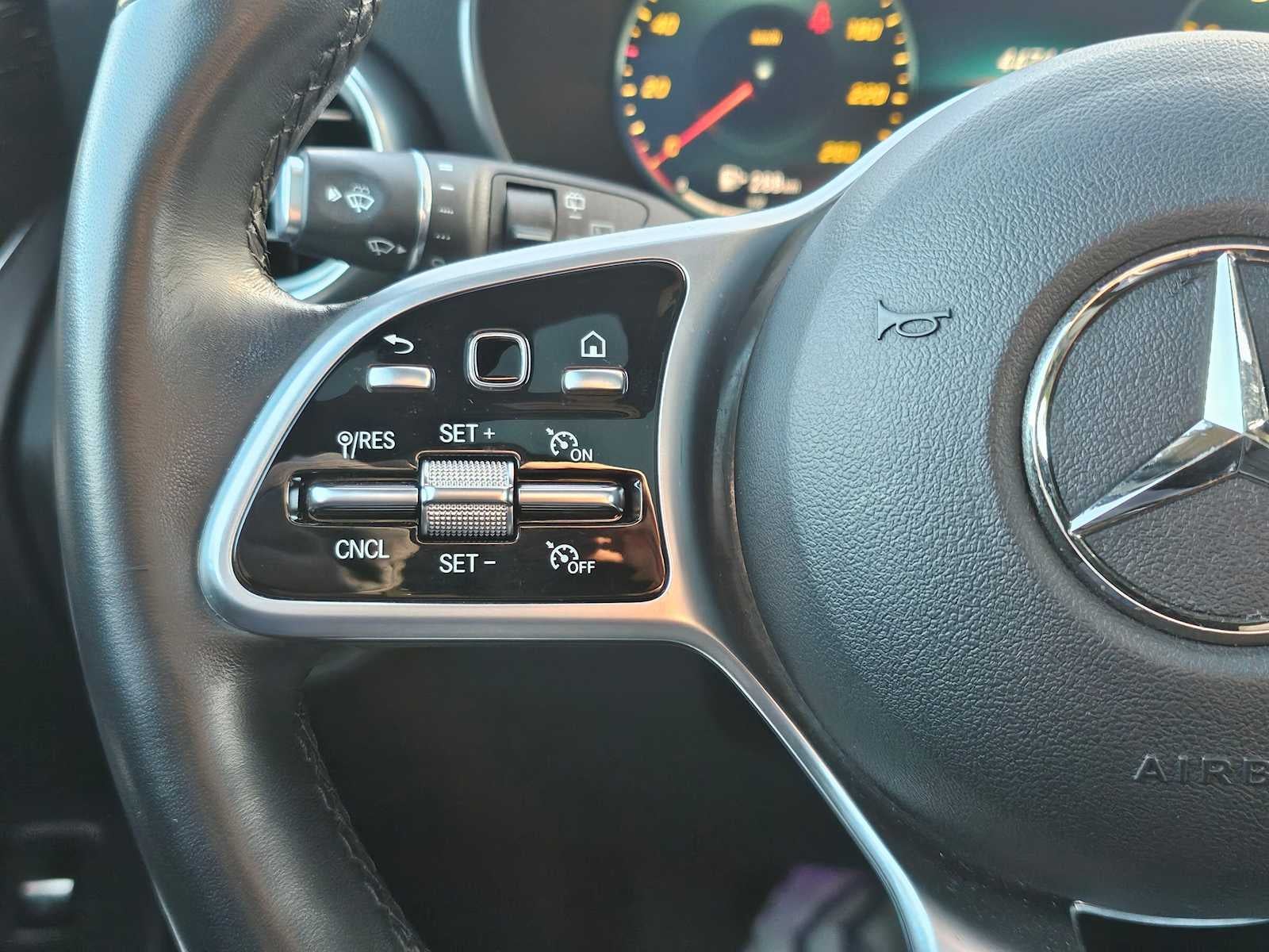 2022 Mercedes-Benz GLC GLC 300