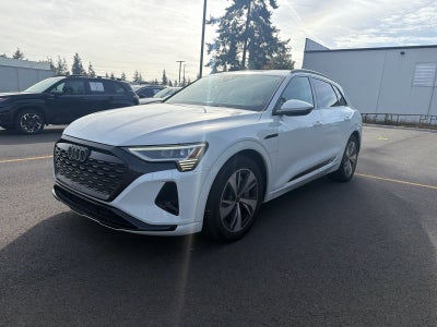 2024 Audi Q8 e-tron Premium