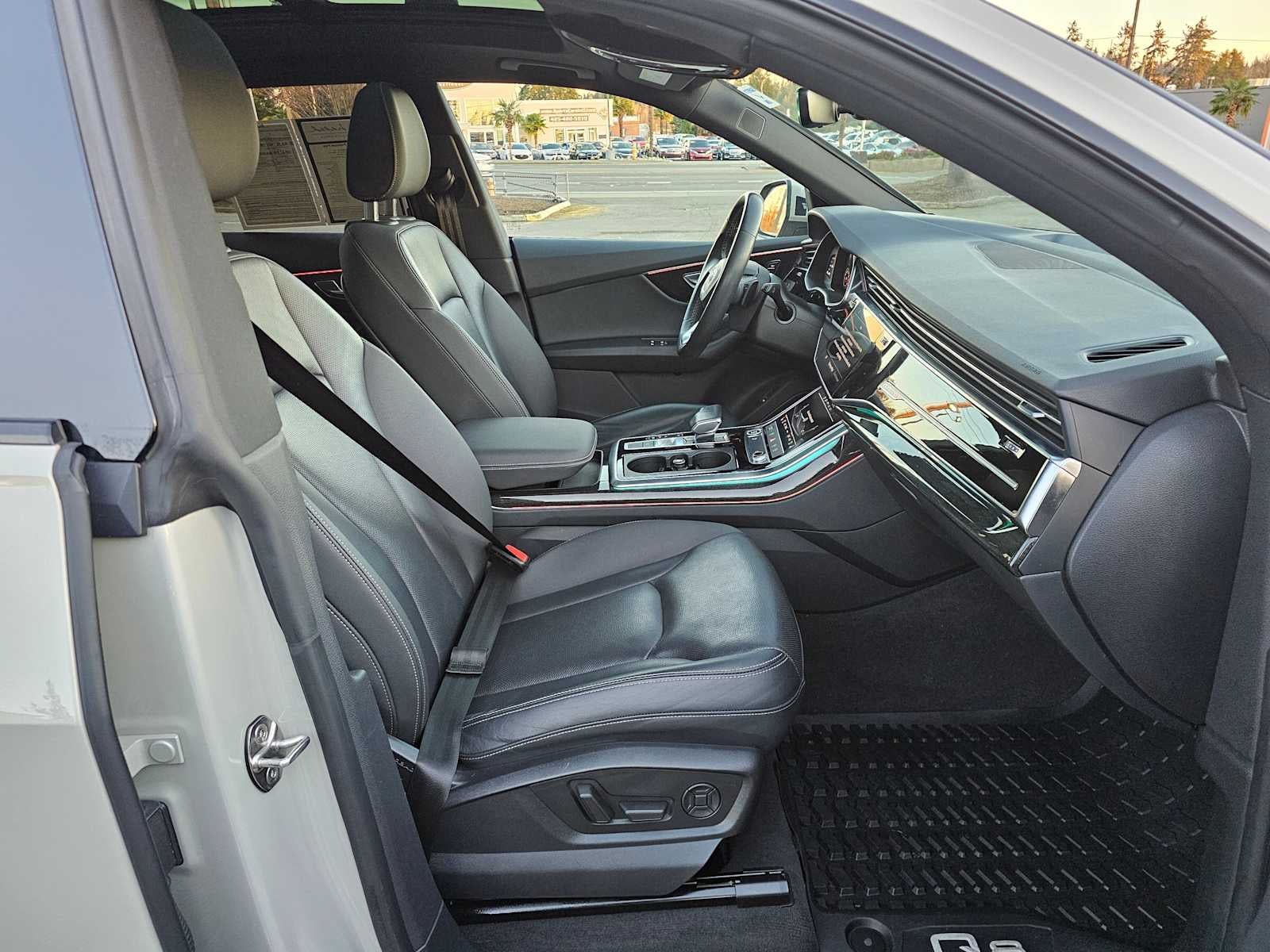 2021 Audi Q8 Premium Plus