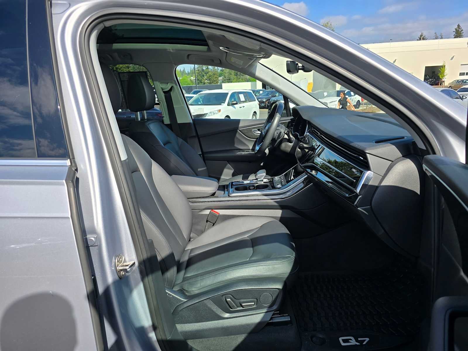 2021 Audi Q7 Premium Plus