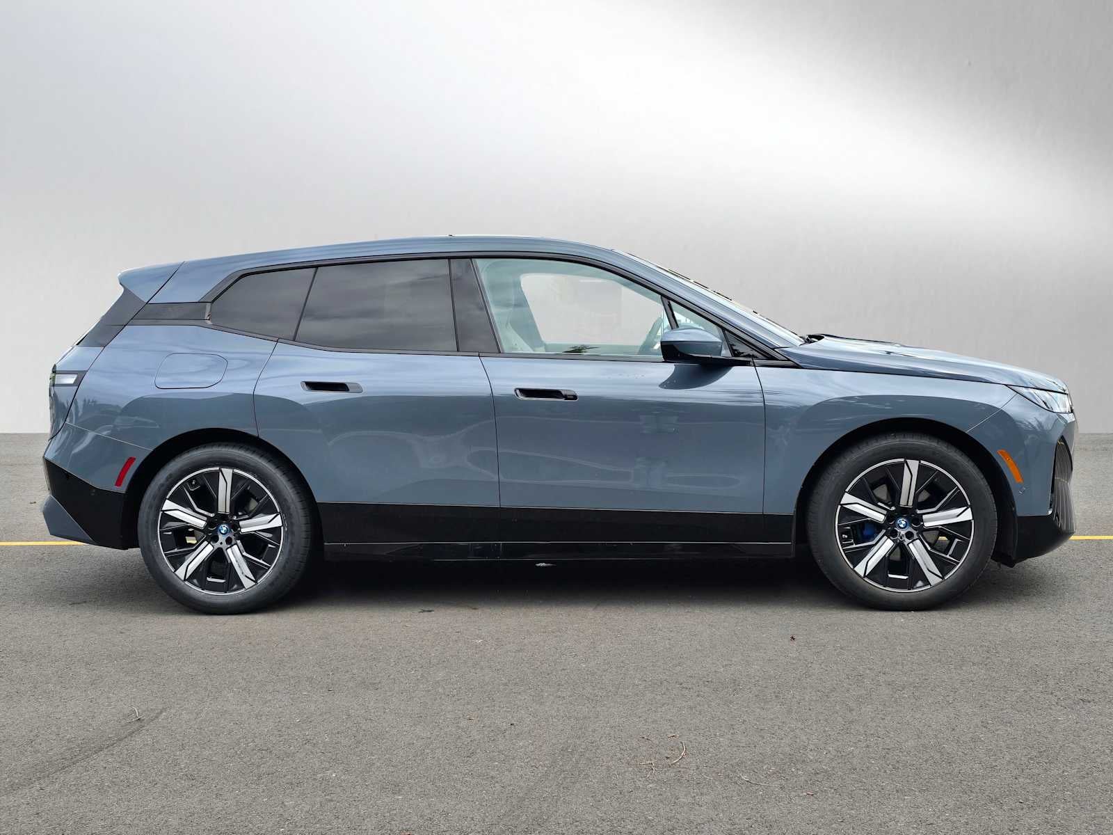 2023 BMW iX xDrive50 xDrive50