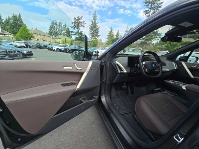 2024 BMW iX xDrive50