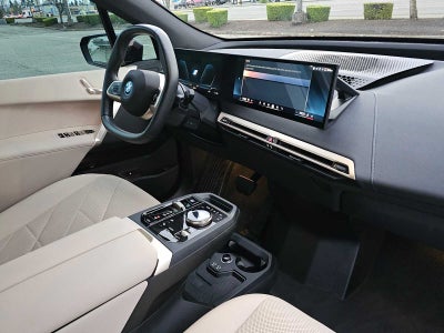 2025 BMW iX xDrive50