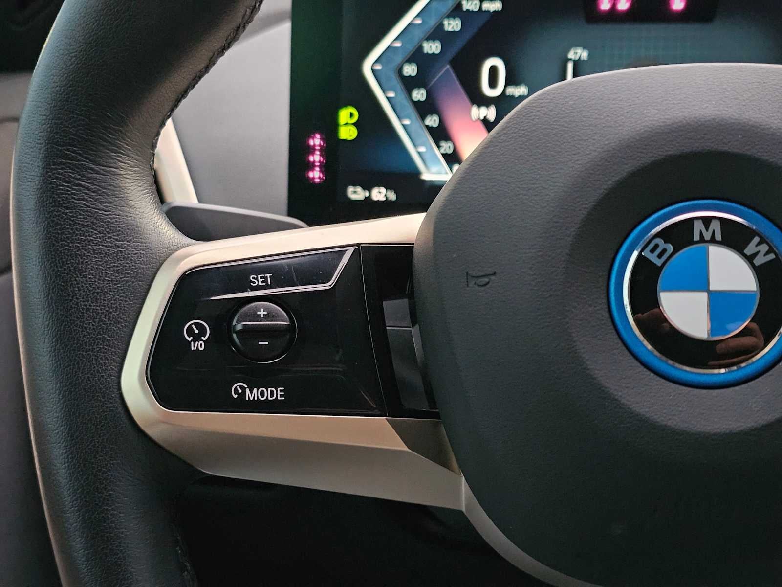 2025 BMW iX xDrive50