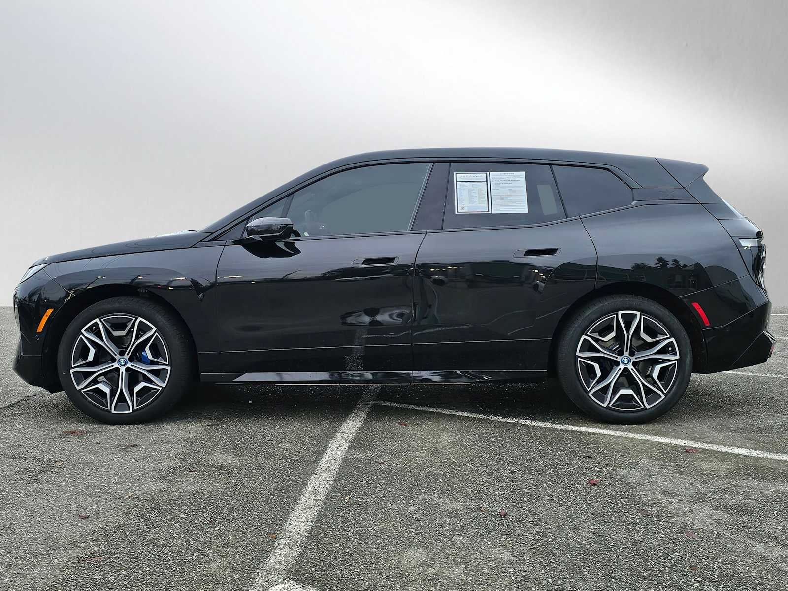 2025 BMW iX xDrive50