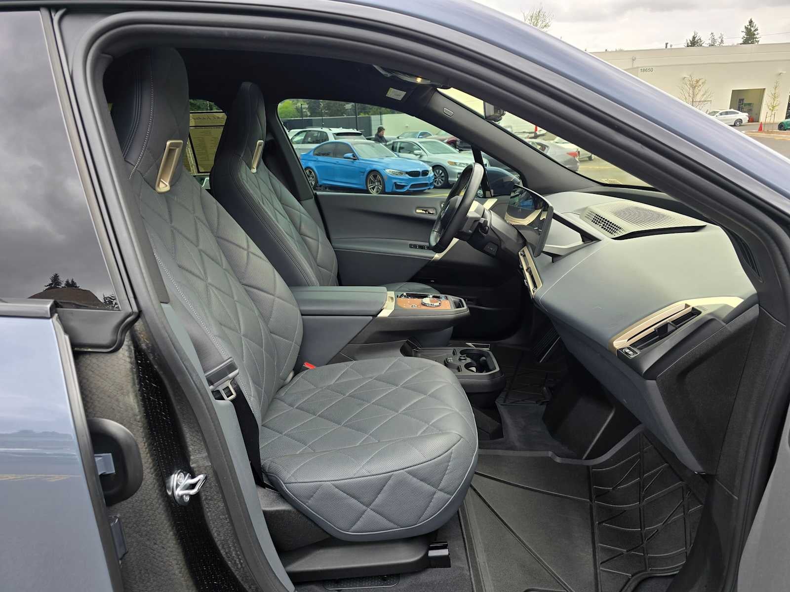 2023 BMW iX xDrive50 xDrive50