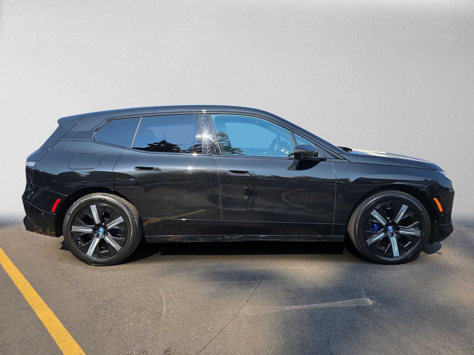 Used 2024 BMW iX Base with VIN WB523CF07RCN47878 for sale in Lynnwood, WA