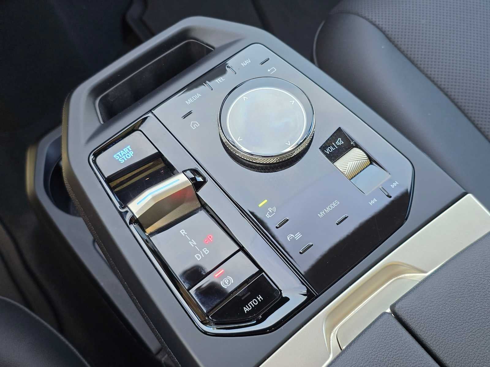 2024 BMW iX xDrive50