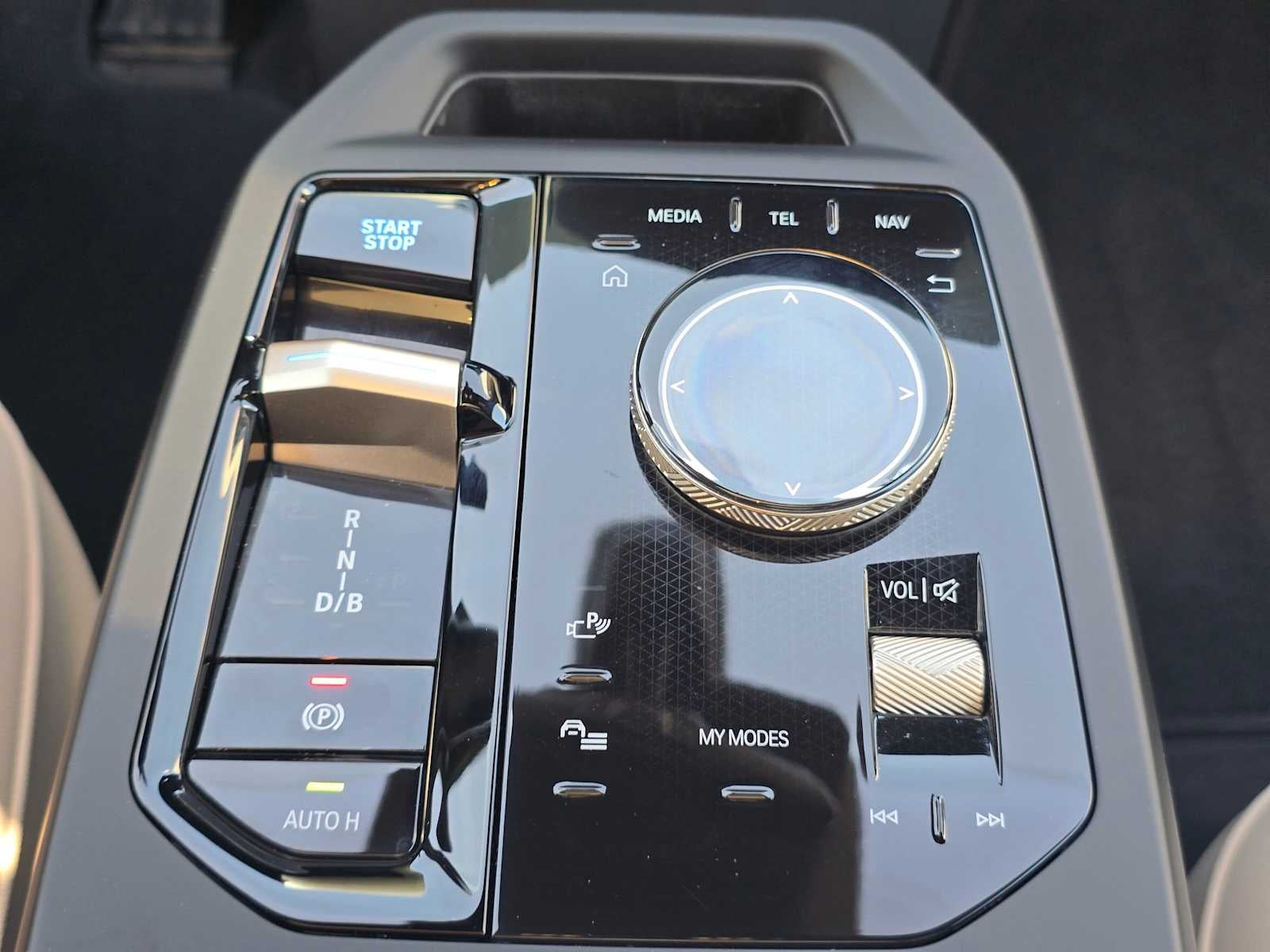 2024 BMW iX xDrive50