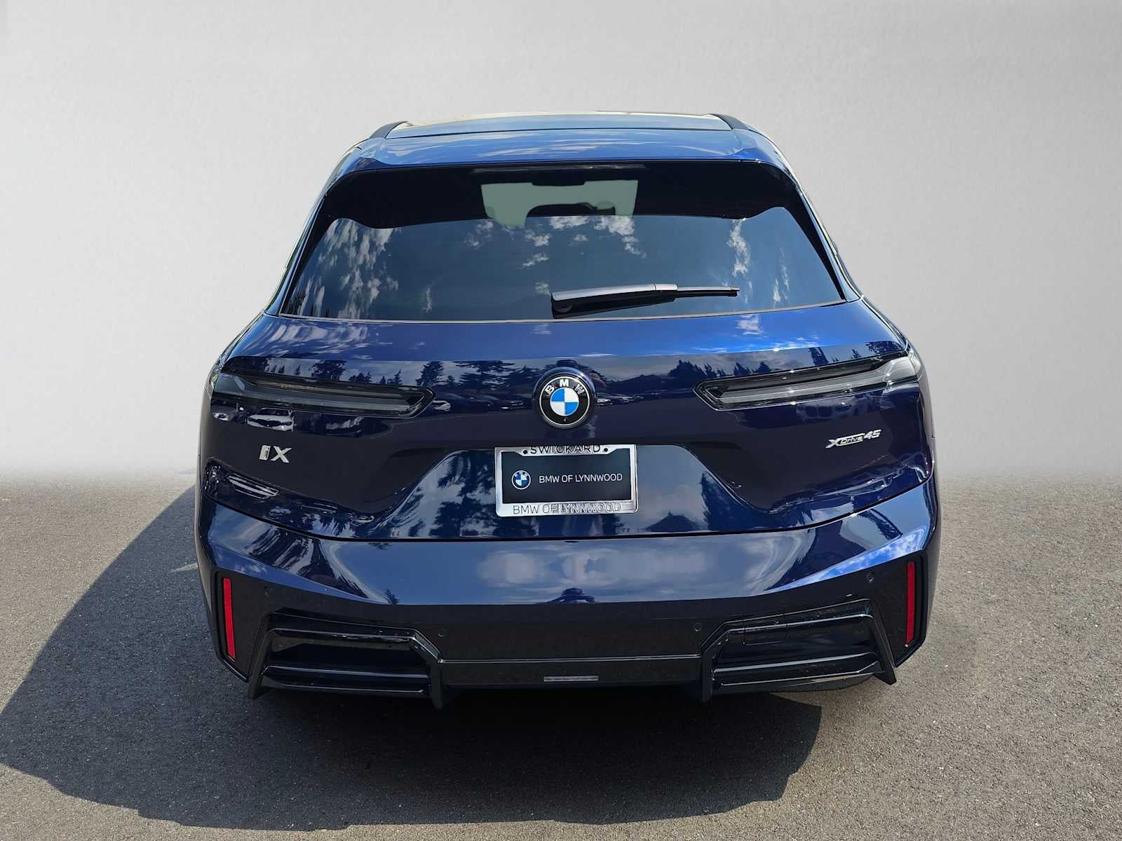 2026 BMW iX xDrive45