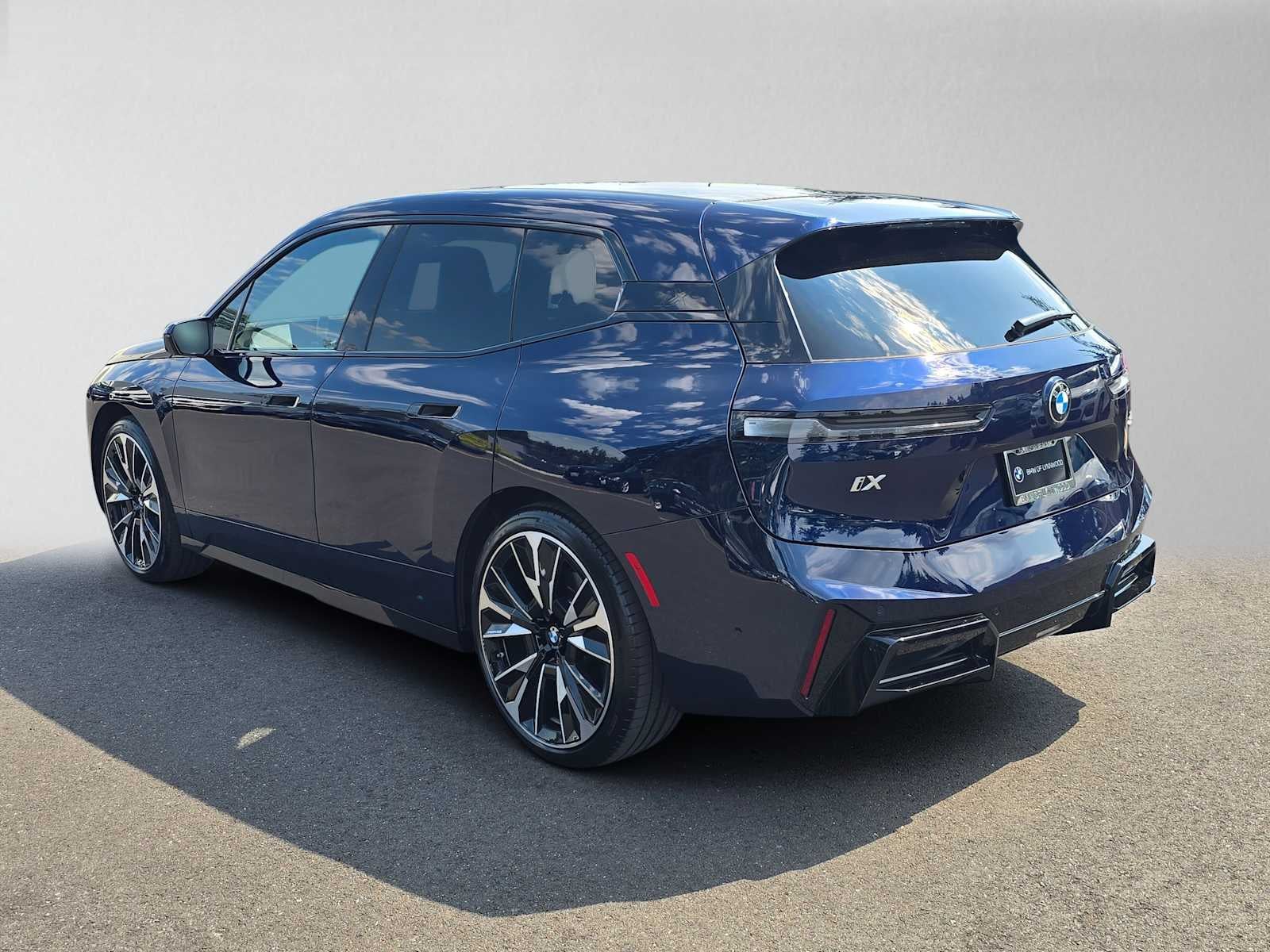 2026 BMW iX xDrive45