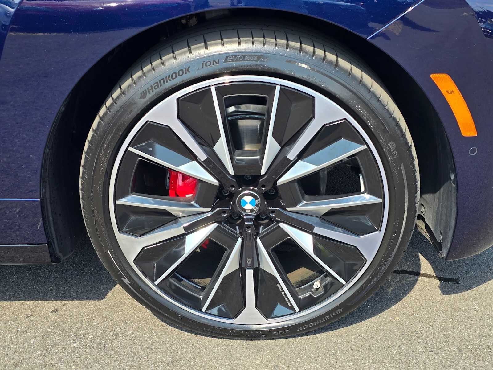 2026 BMW iX xDrive45