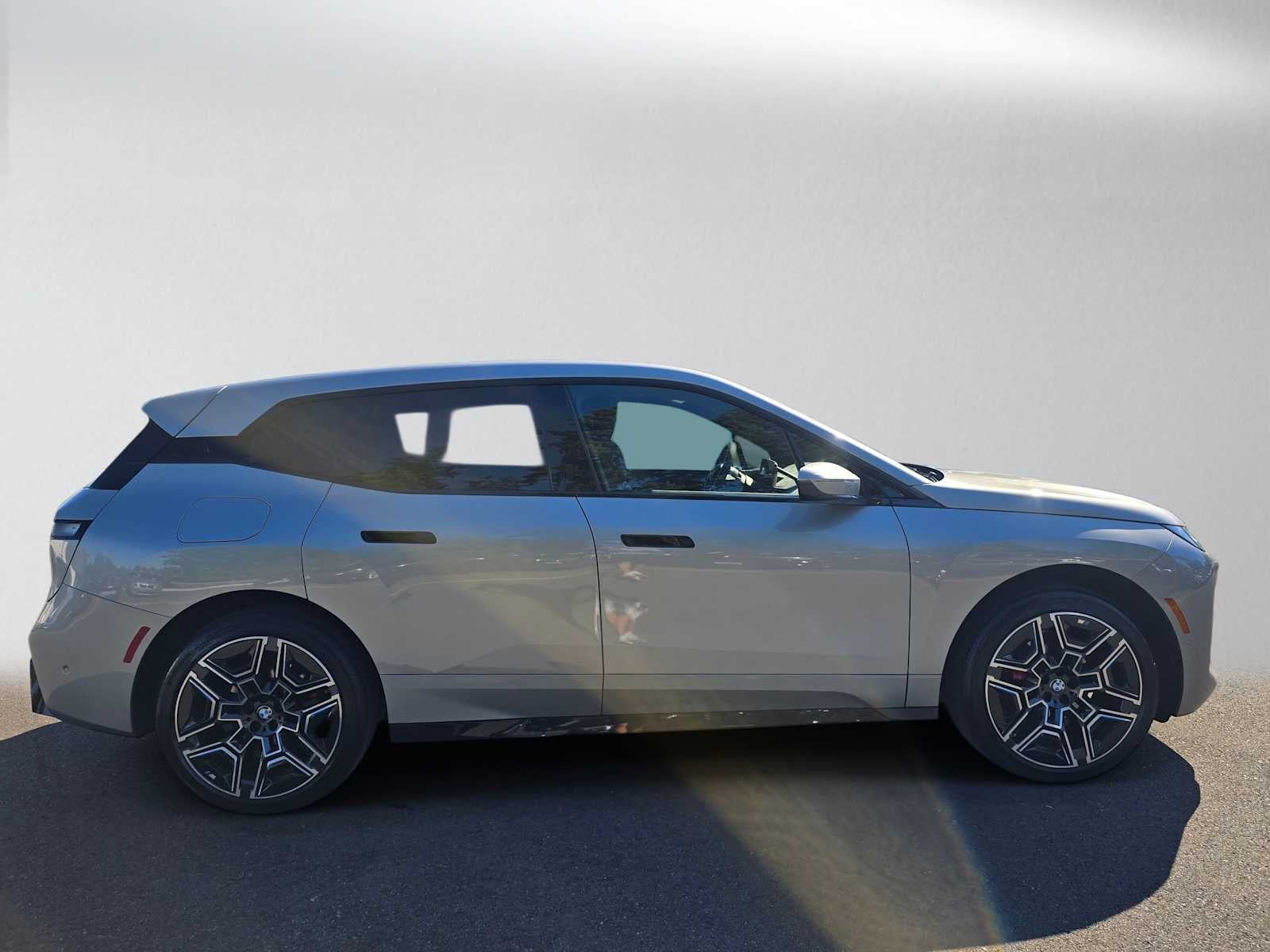 2026 BMW iX xDrive45
