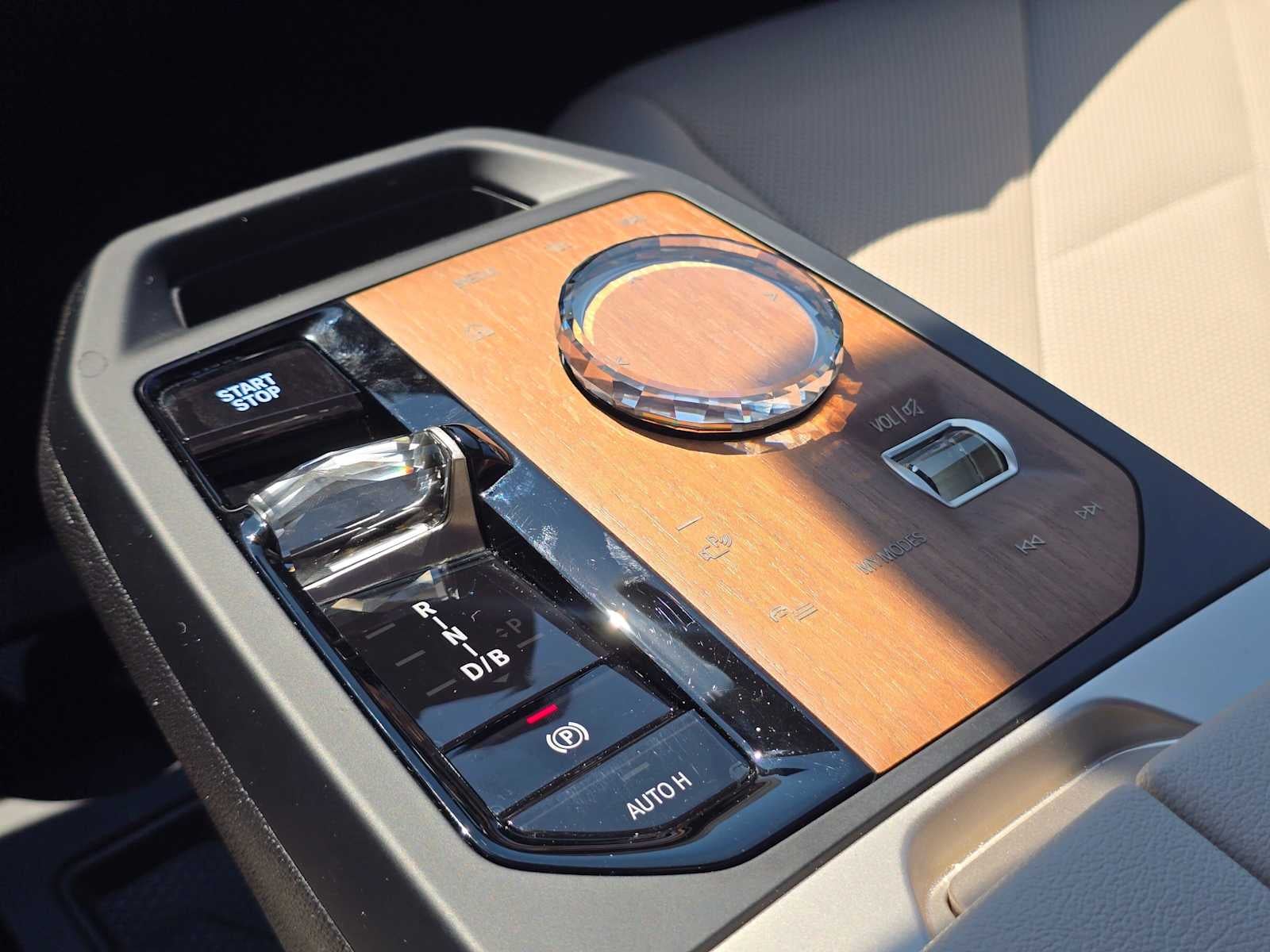 2026 BMW iX xDrive45