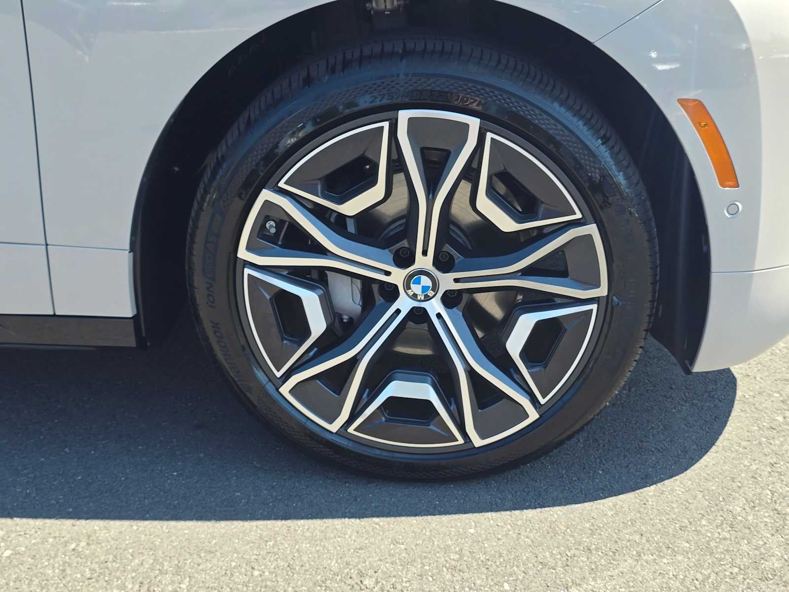2026 BMW iX xDrive45
