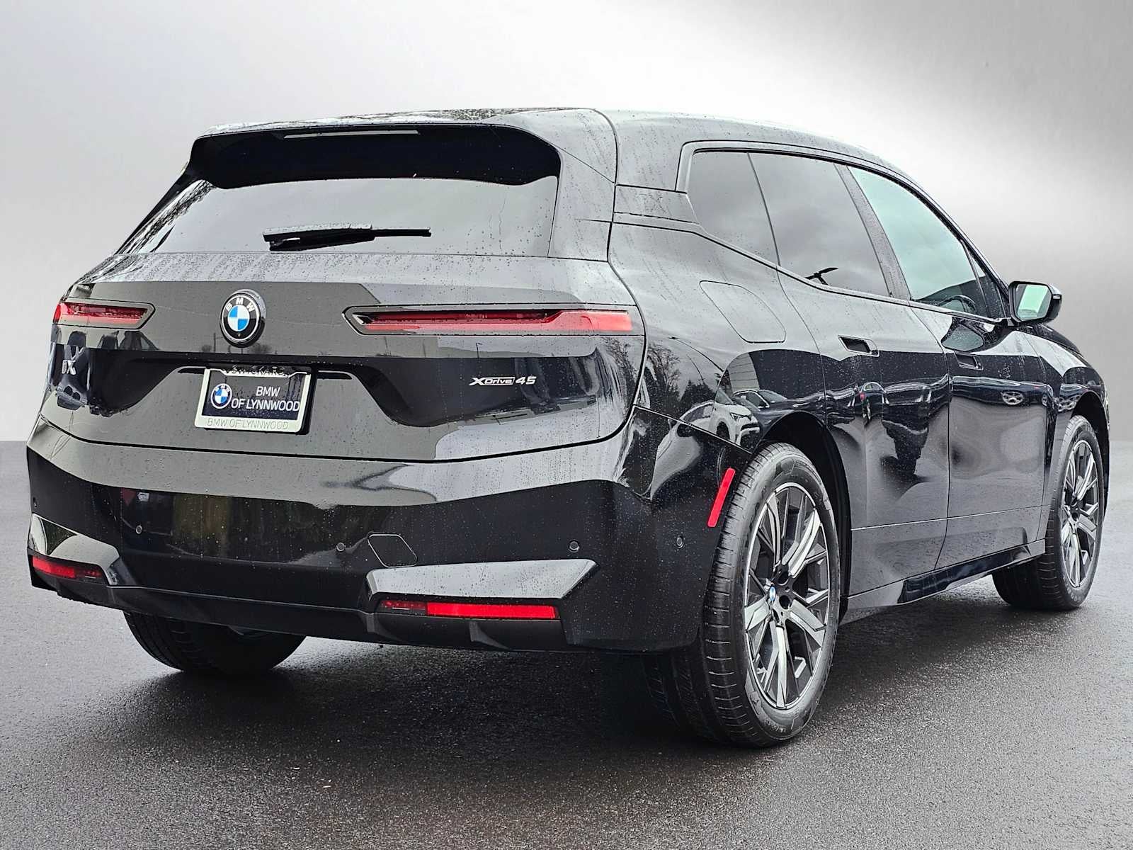 2026 BMW iX xDrive45