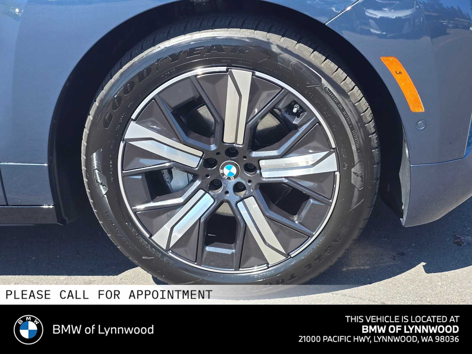 2026 BMW iX xDrive45
