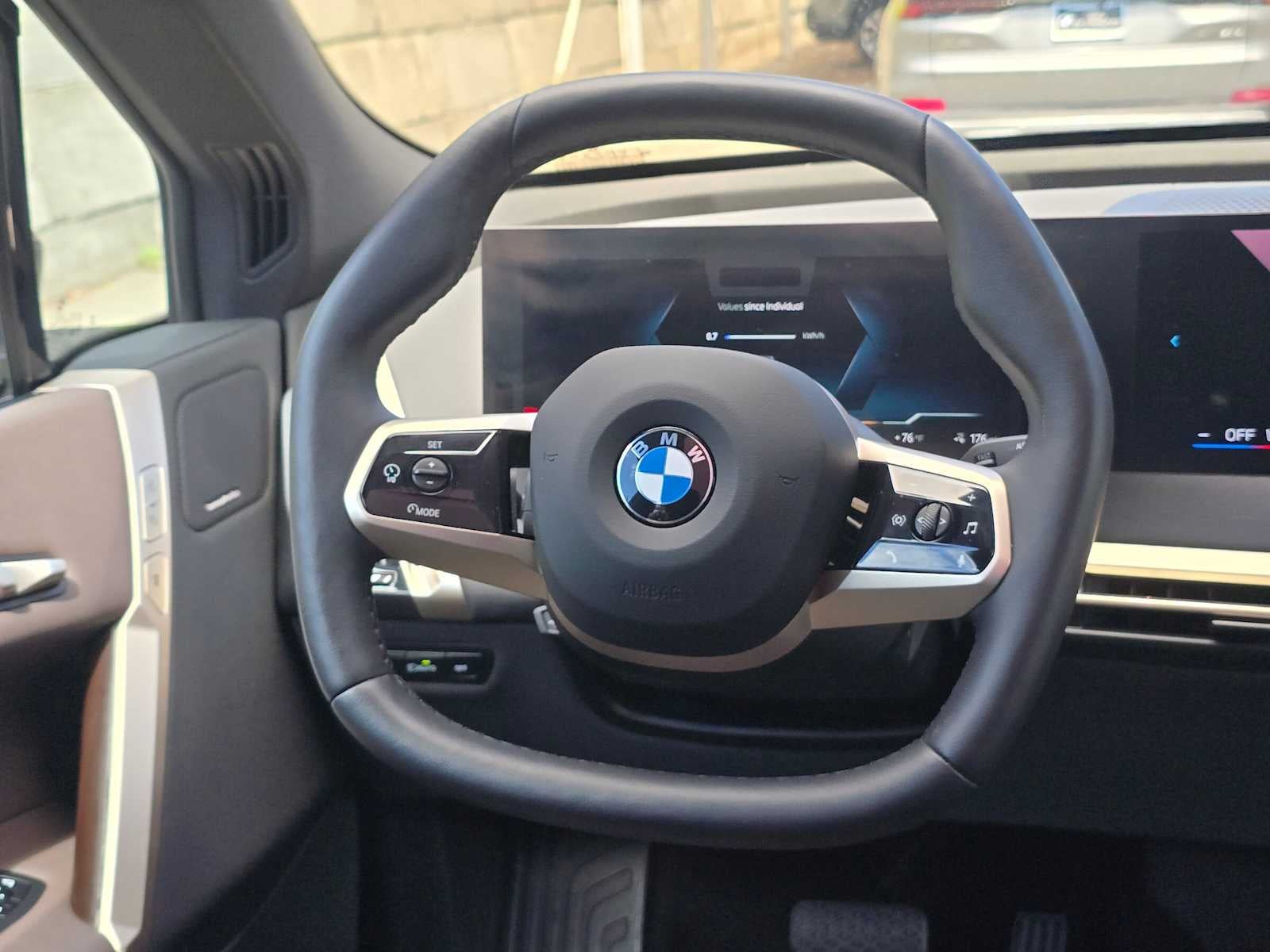 2026 BMW iX xDrive45
