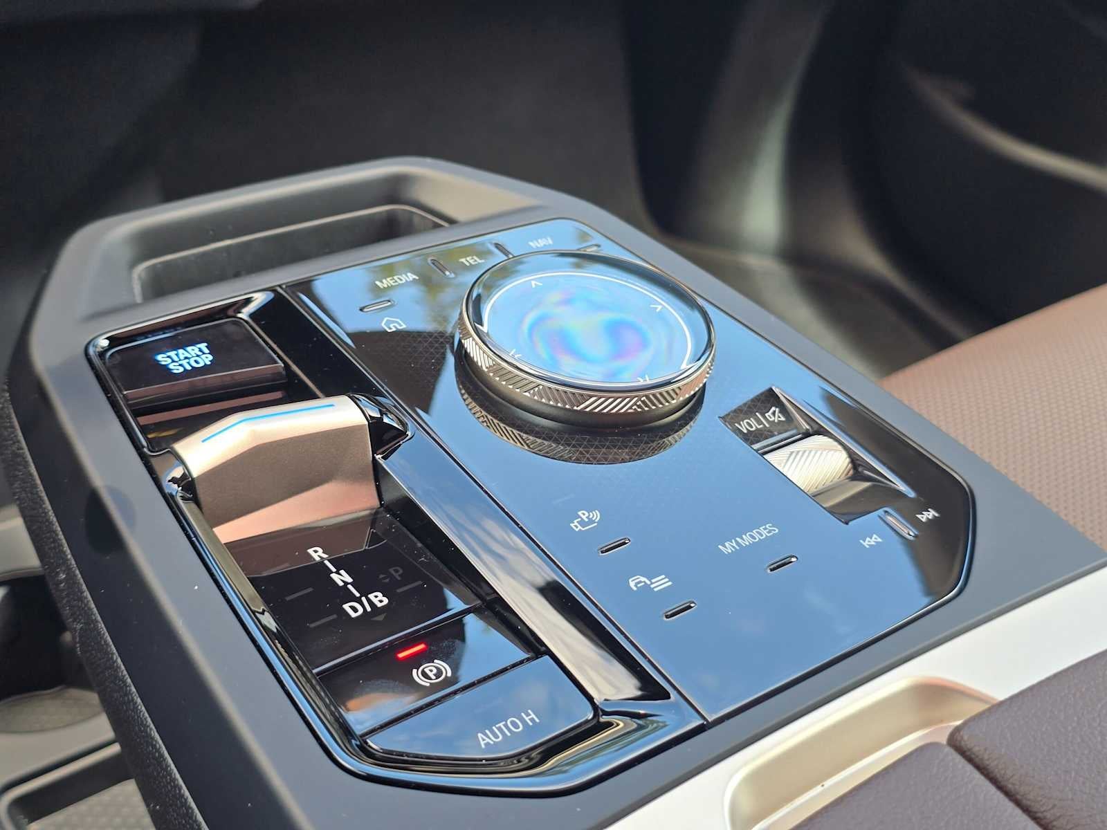 2026 BMW iX xDrive45