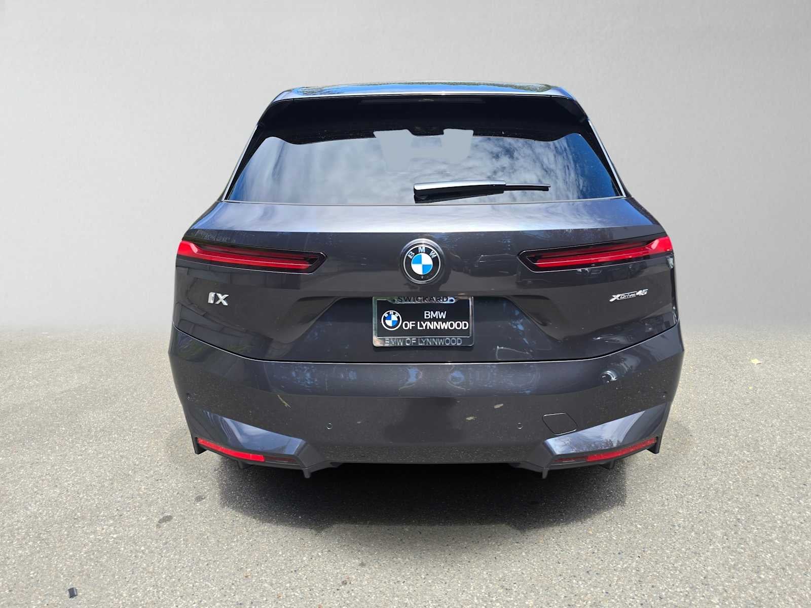 2026 BMW iX xDrive45