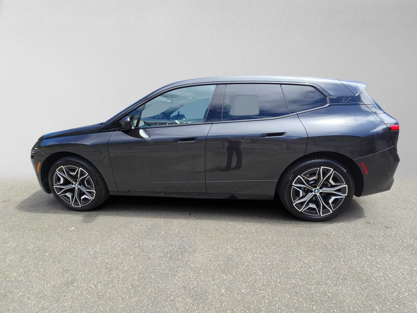 2026 BMW iX xDrive45