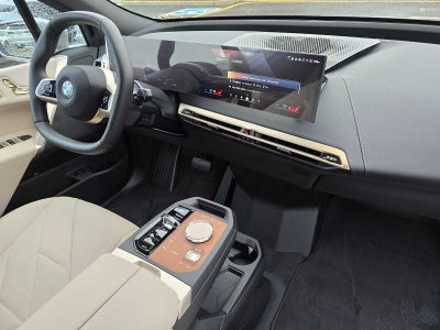 2026 BMW iX xDrive60