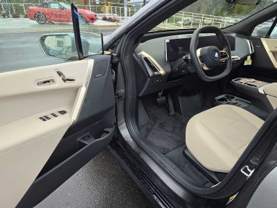 2026 BMW iX xDrive60