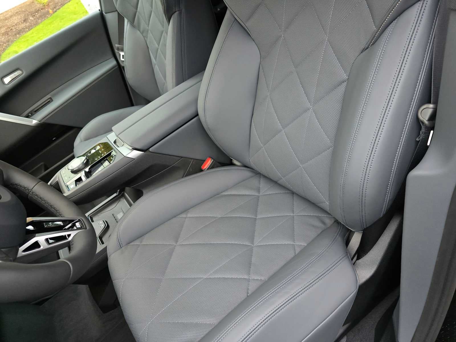 2026 BMW iX xDrive60