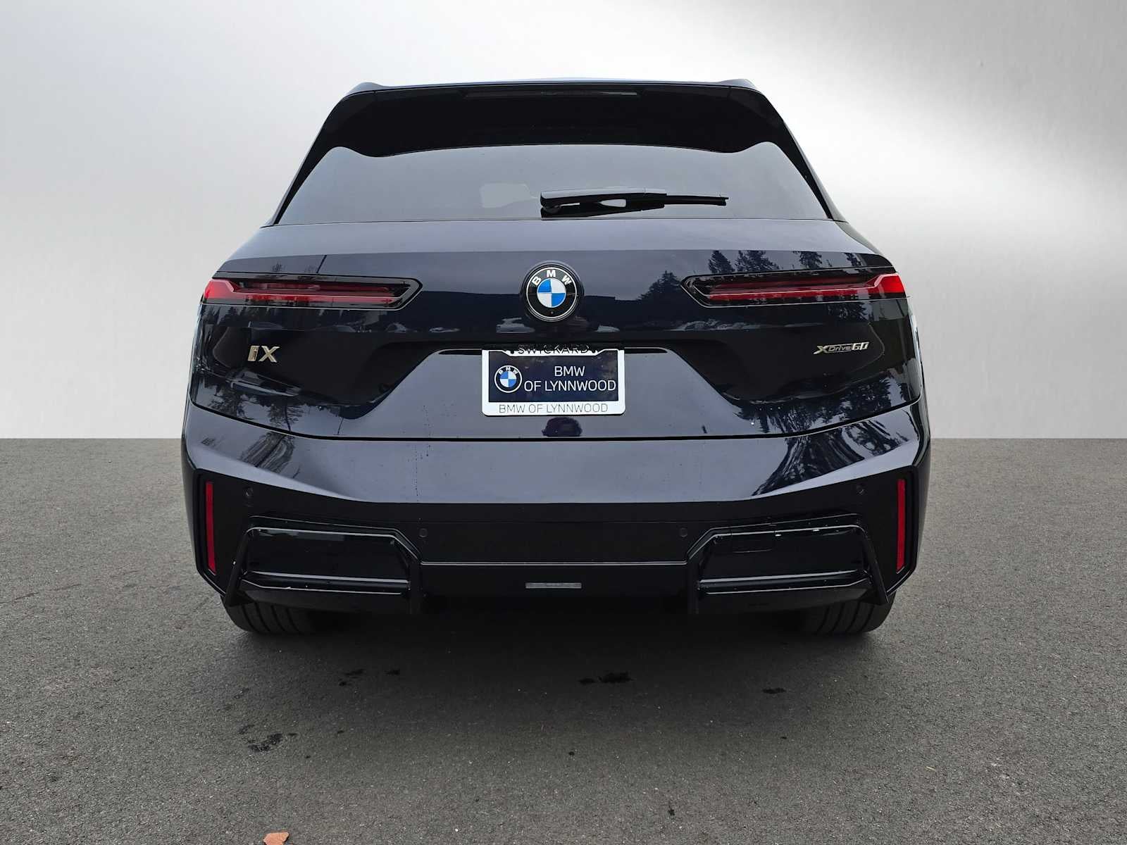 2026 BMW iX xDrive60