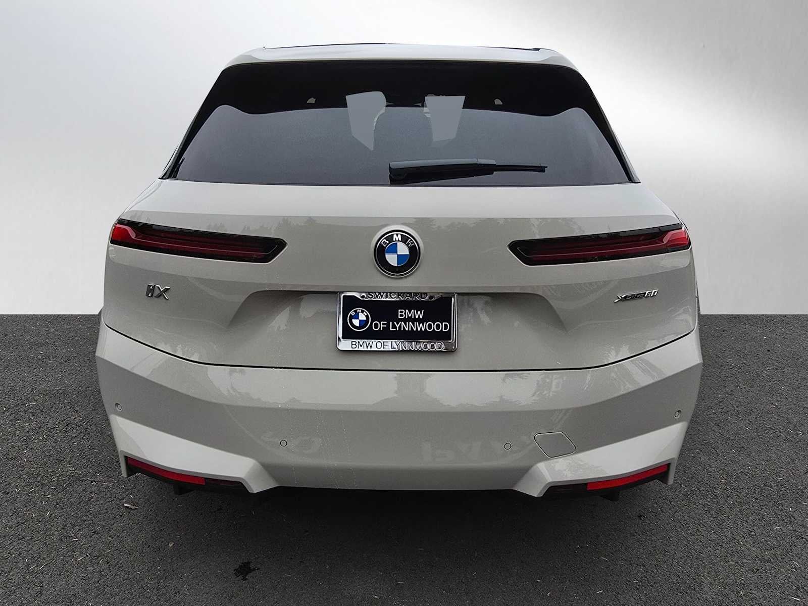 2026 BMW iX xDrive60