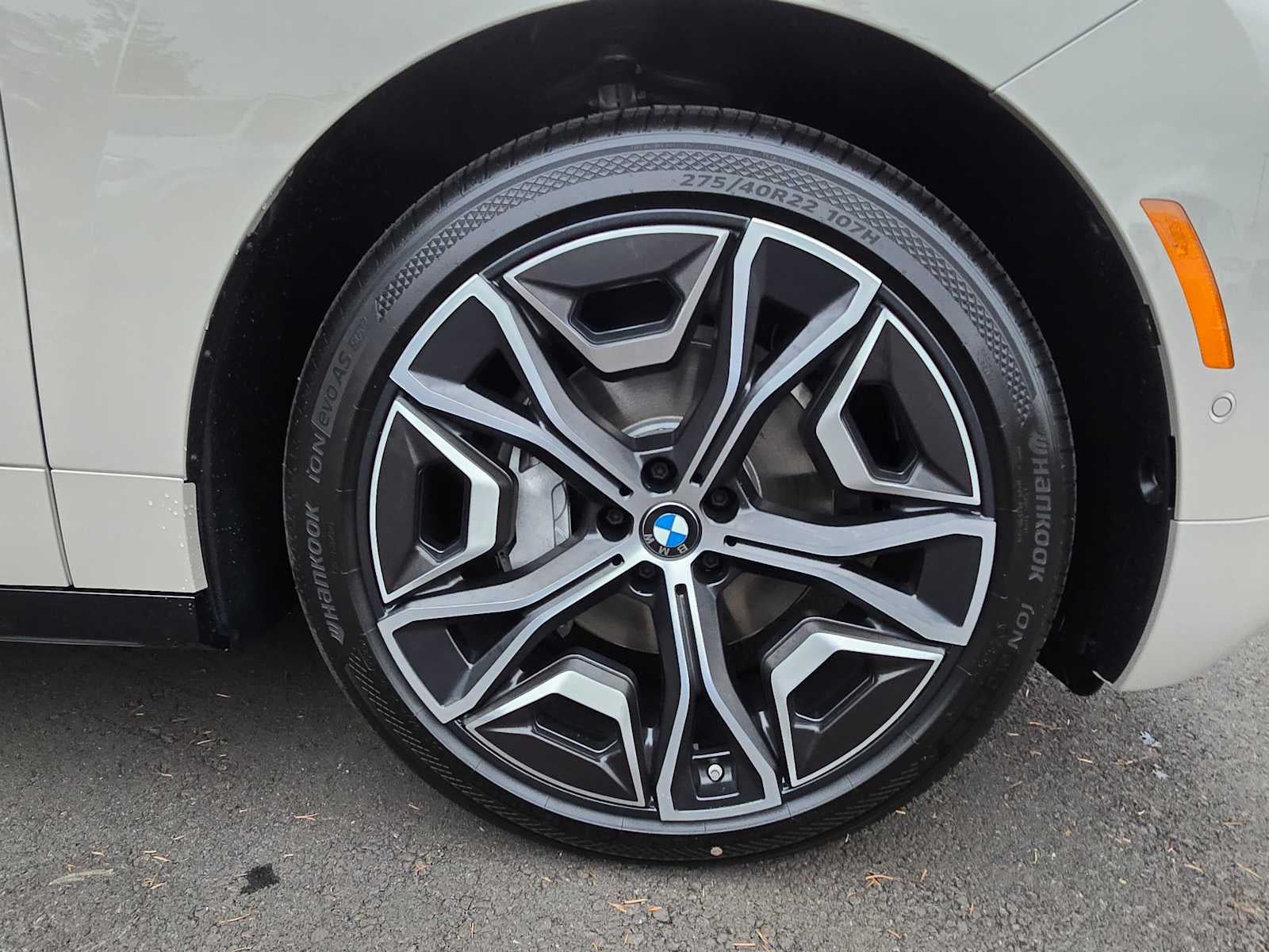 2026 BMW iX xDrive60