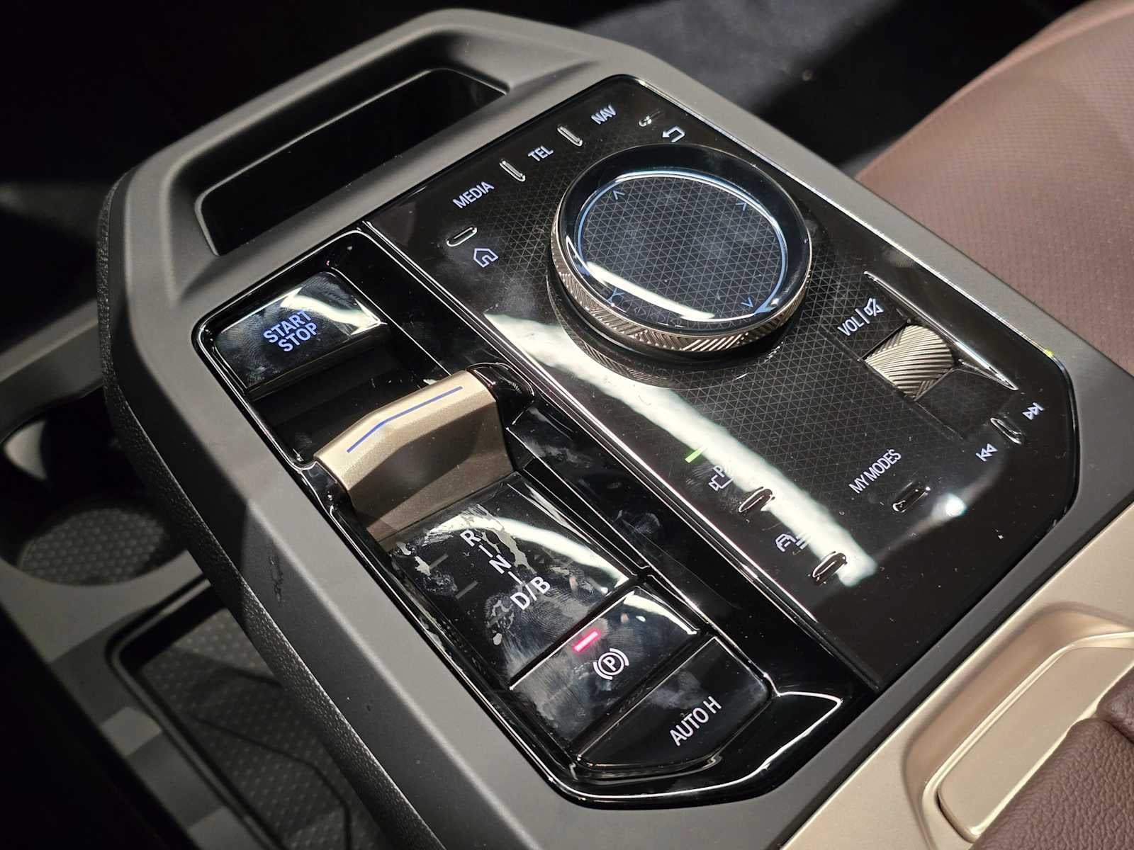 2026 BMW iX xDrive60