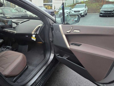 2026 BMW iX xDrive60