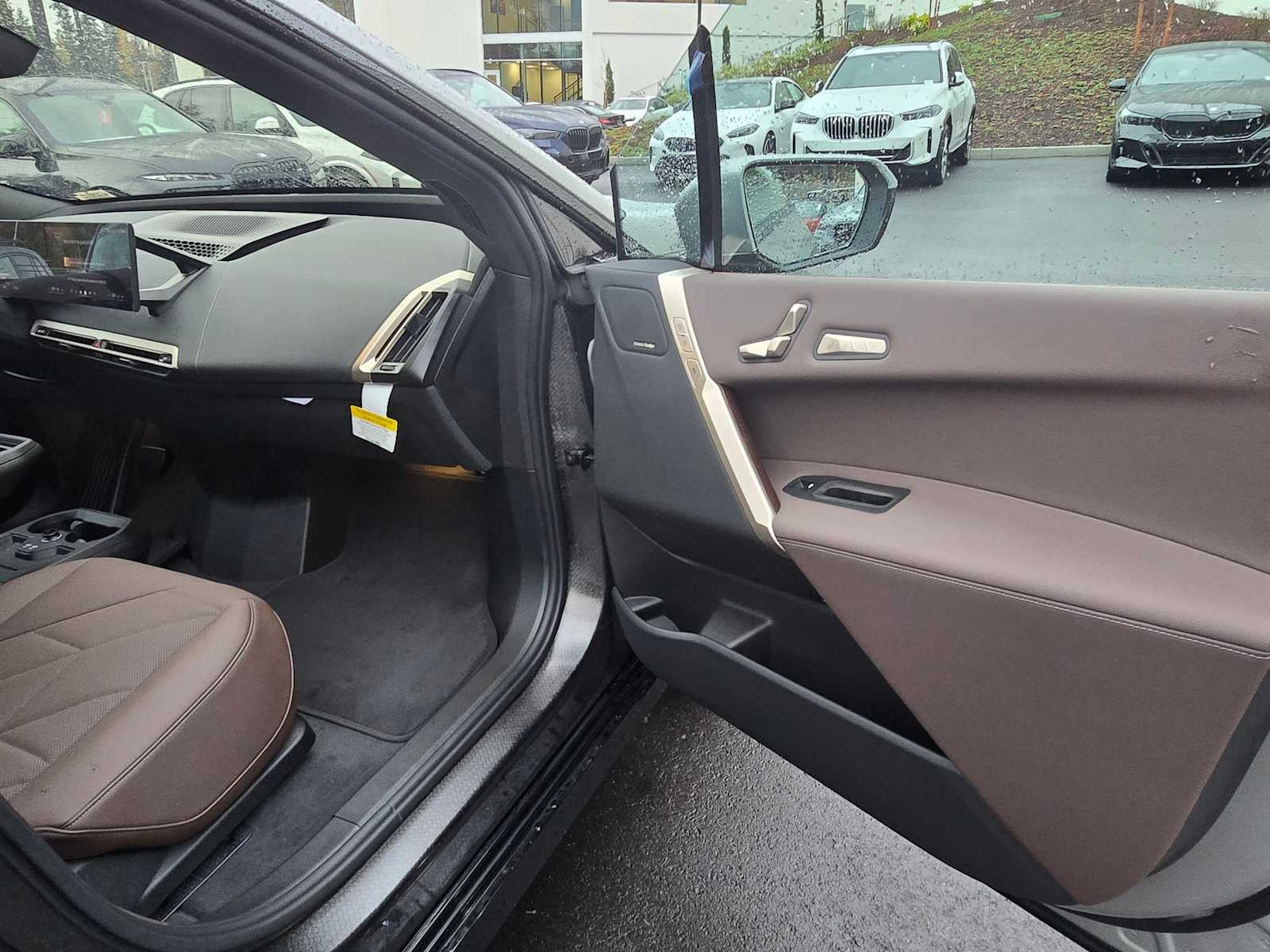 2026 BMW iX xDrive60