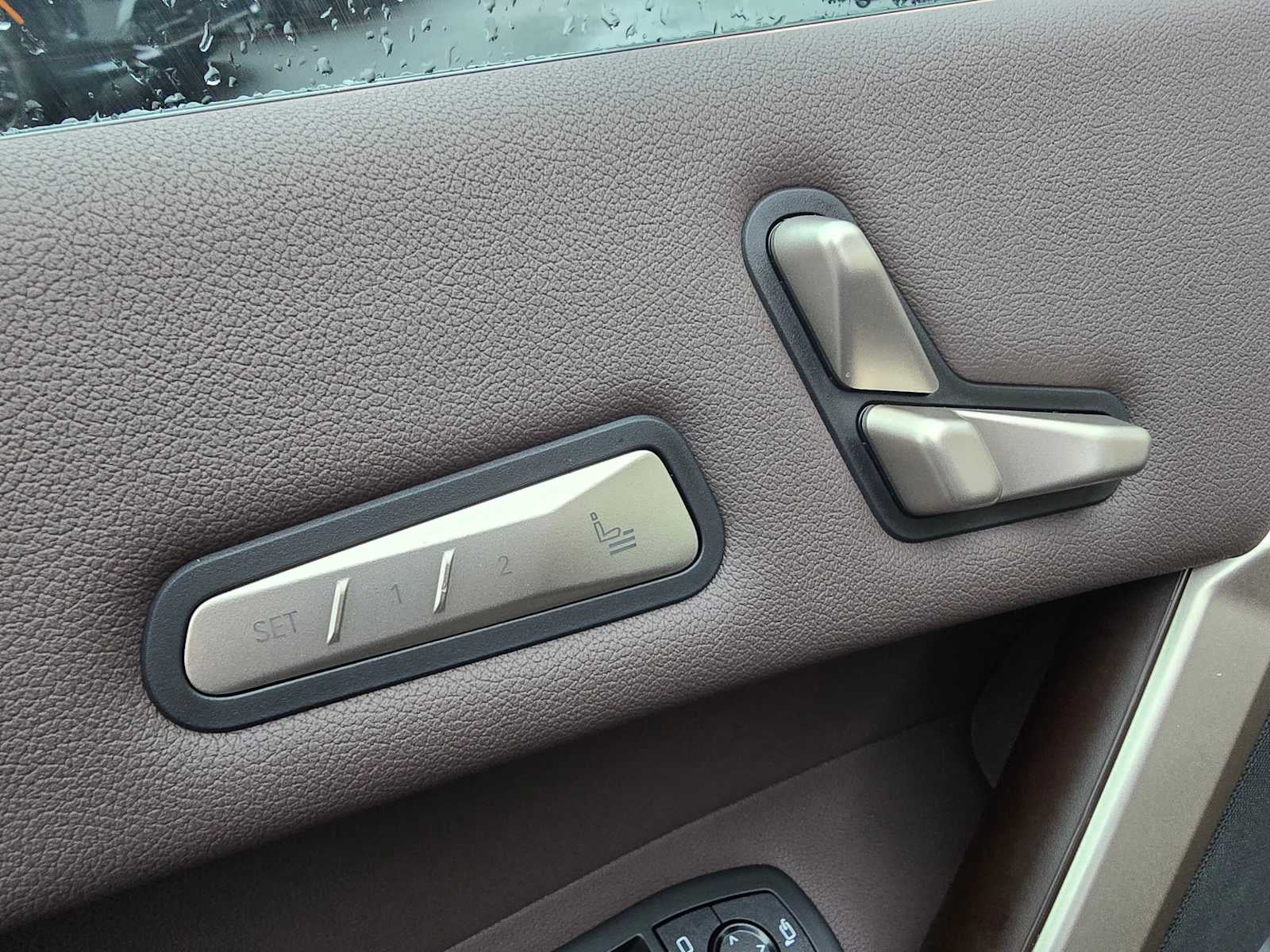 2026 BMW iX xDrive60