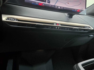 2026 BMW iX xDrive60