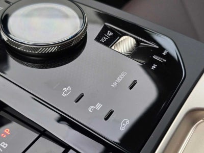 2026 BMW iX xDrive60