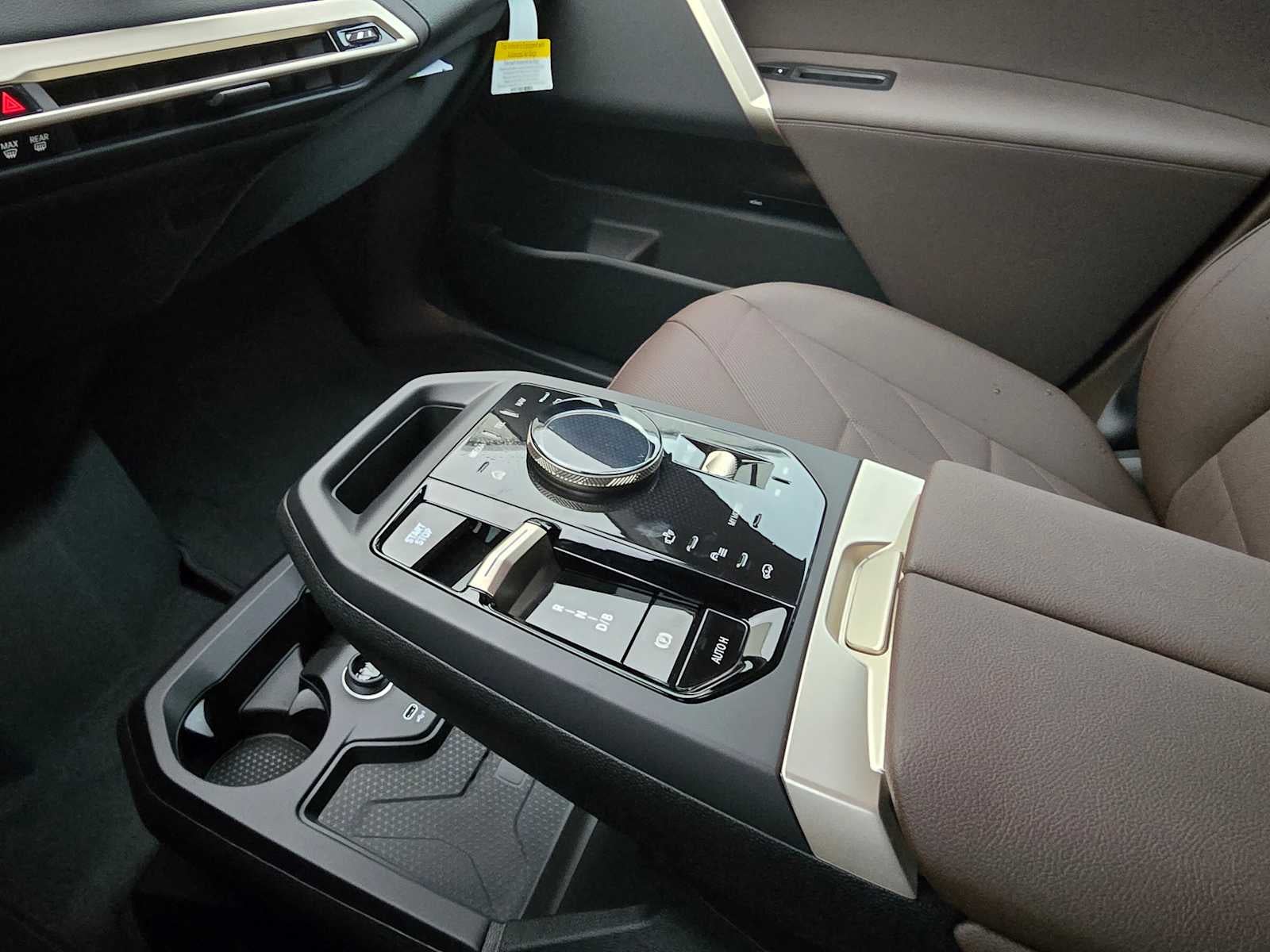 2026 BMW iX xDrive60