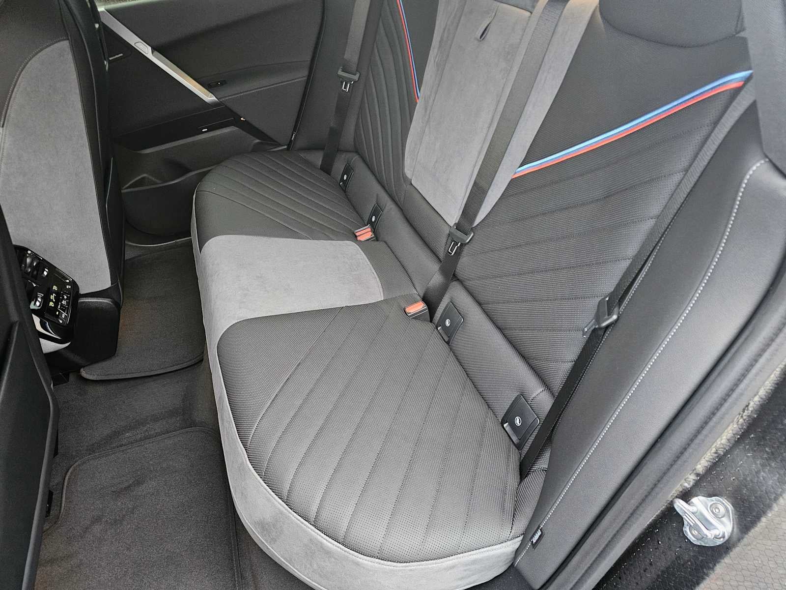 2026 BMW iX xDrive60